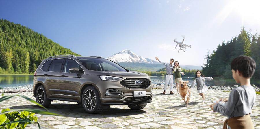  Ford Edge Titanium 2019 года  (CN) (фото 1 из 9)